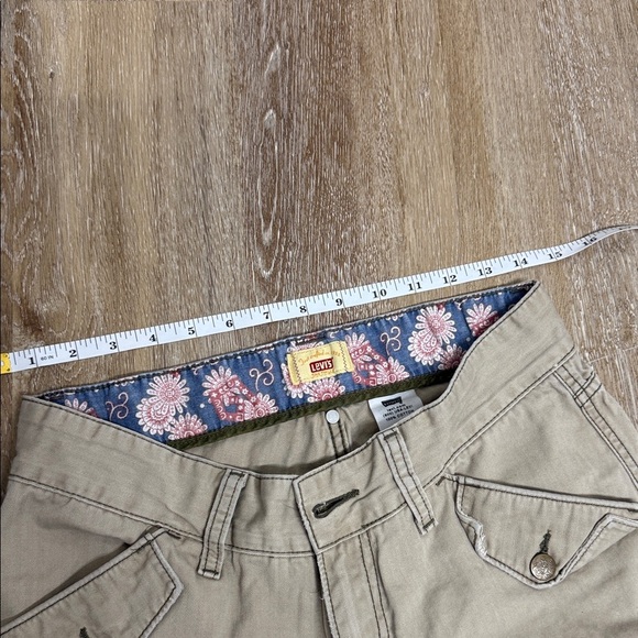 Levi’s Y2K Cargo Pants Khaki Wide Leg Vintage 2000s - Picture 4 of 15